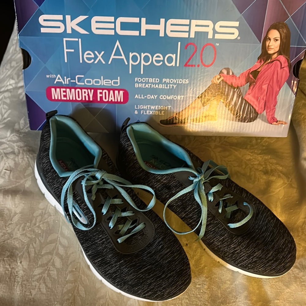 Skechers Women's Flex Appeal 2.0 Shoes - Black and Blue